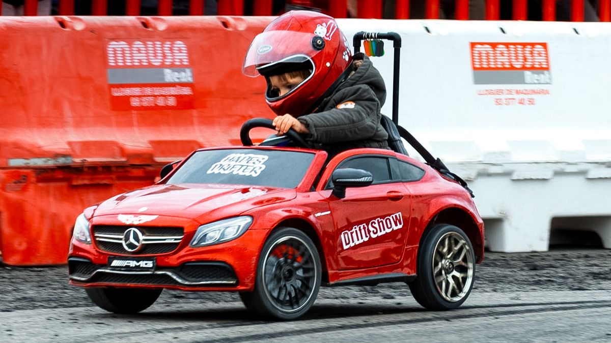 Hades - Mercedes C63s AMG